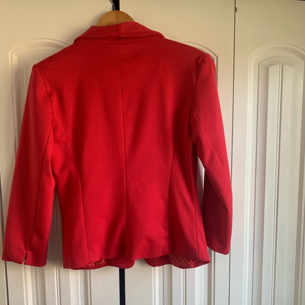Pink fitting blazer - Picture 2 of 3